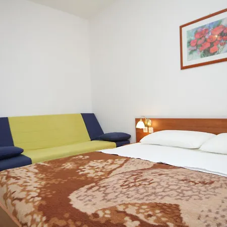 Гостевой дом And By The Sea Tkon, Pasman - 8377 Ткон