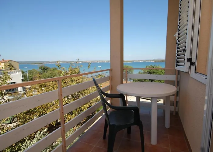 And By The Sea Tkon, Pasman - 8377 게스트하우스 3*