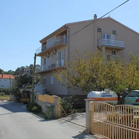 Gostinjska kuća And By The Sea Tkon, Pasman - 8377 Tkon