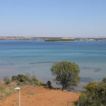 And By The Sea Tkon, Pasman - 8377