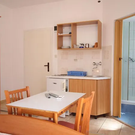 And By The Sea Tkon, Pasman - 8377 بيت ضيافة
