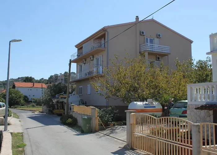 Gostinjska kuća And By The Sea Tkon, Pasman - 8377 Tkon